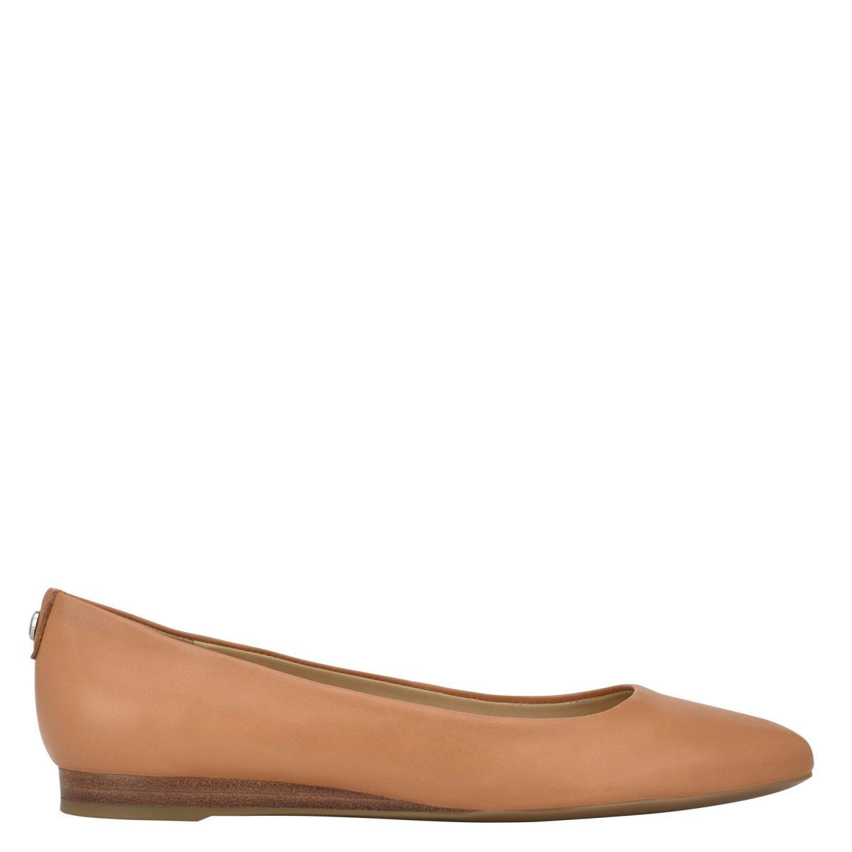 Dámské Flats Nine West Ferdi 9x9 Pointy Špicí Béžový | 5048QPCKM